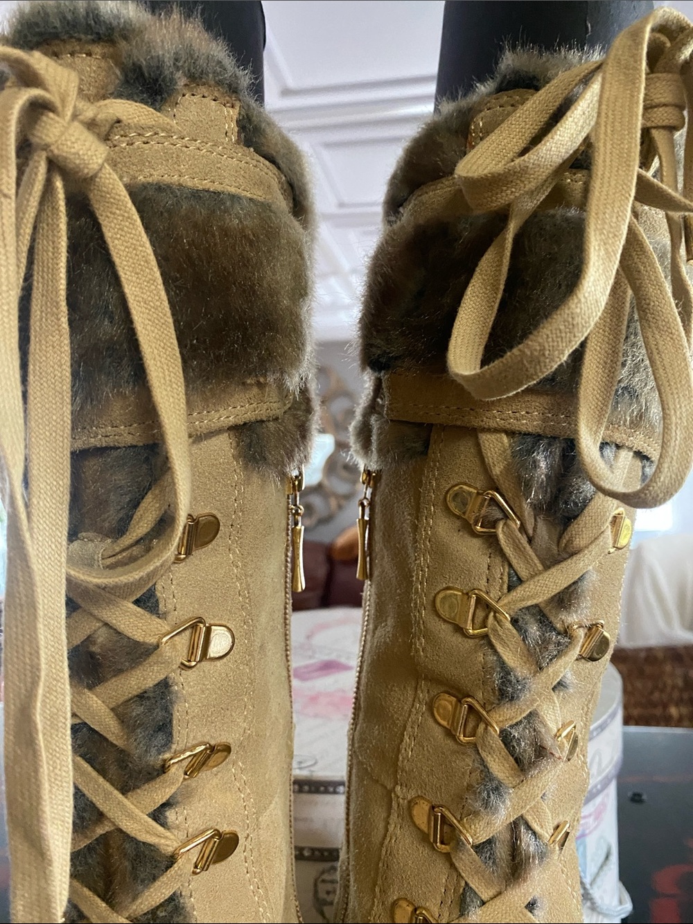 VINTAGE Report brand "Bratz" or "Y2K" lace up boots TAN Suade SIZE 9 - Picture 3 of 16